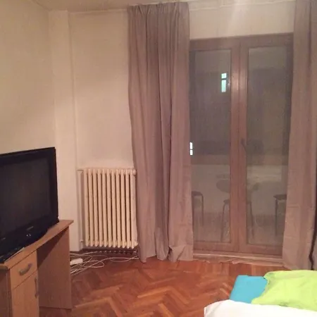 Lovely Florin Apartman Bukarest